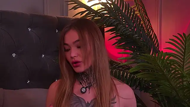 Dirtyroulette Model Rose